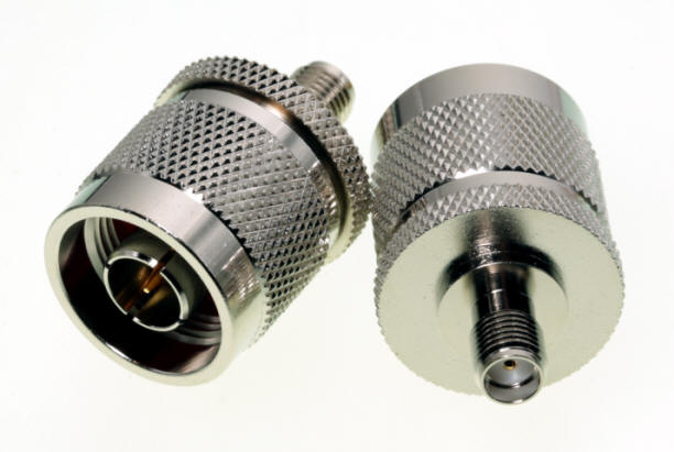 Adapter SMA-Buchse / N-Stecker