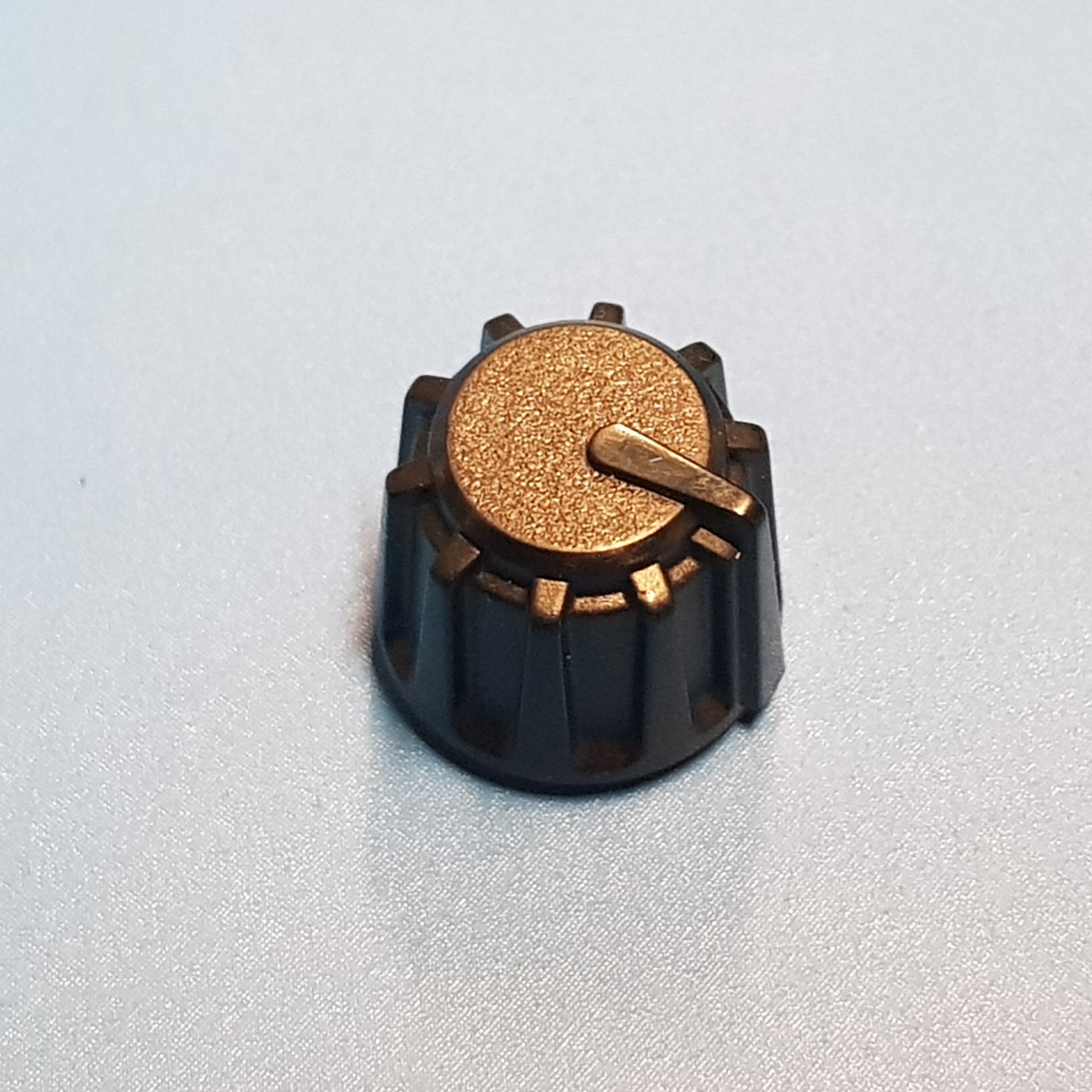 YAESU S4000062 VOLUME KNOB FTA750-550