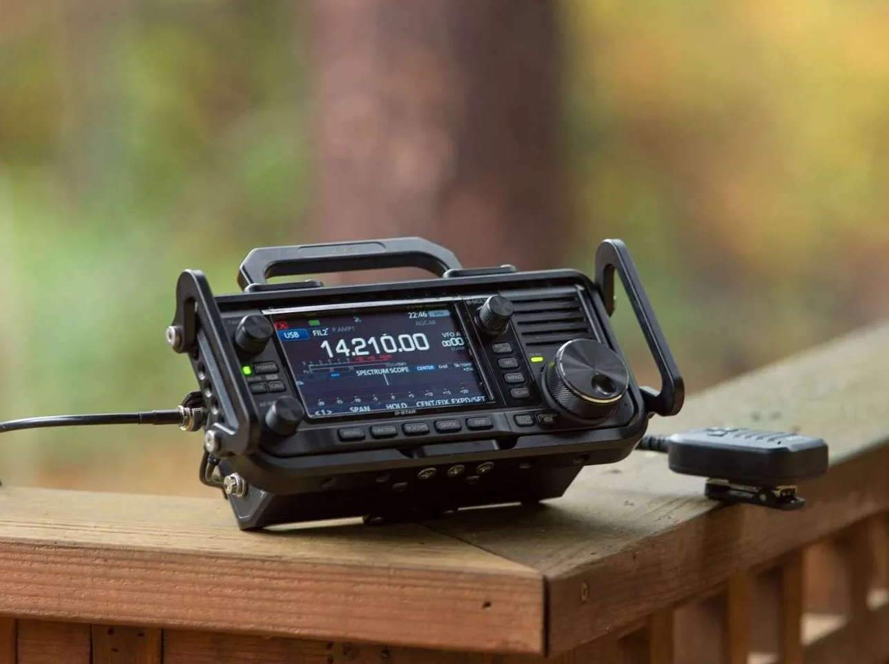 Montagerahmen für Icom IC-705