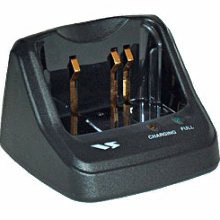 Yaesu CD-15A Schnelllader für VX-5/VX-6/VX-7